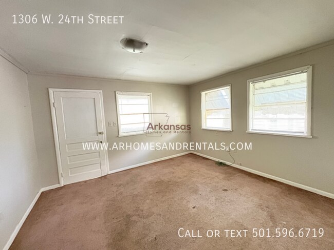 Building Photo - 1306 W 24th St