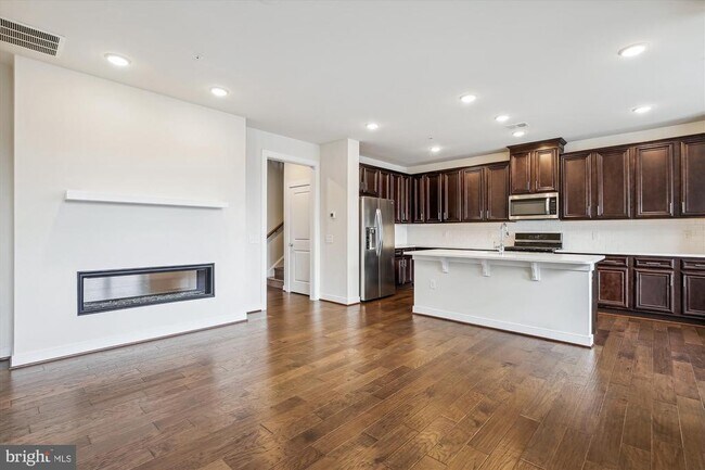 Building Photo - 13411 Launders St