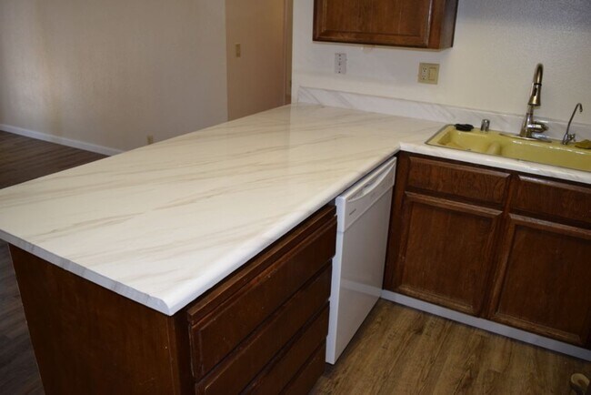 Building Photo - 6051 Roloff Way