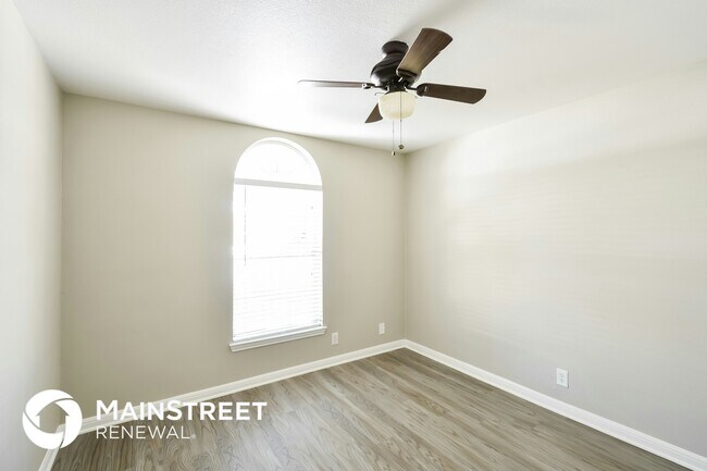 Building Photo - 8514 Whitebrush