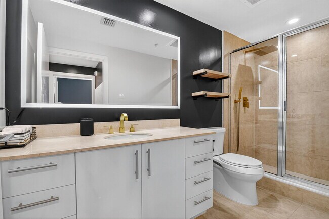 Building Photo - 550 Okeechobee Blvd