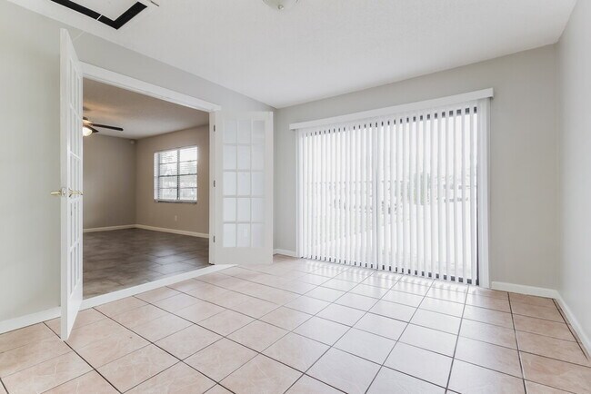 Building Photo - 4717 Seattle St