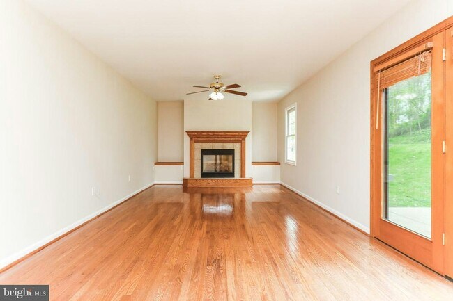 Building Photo - 4720 Ilchester Rd