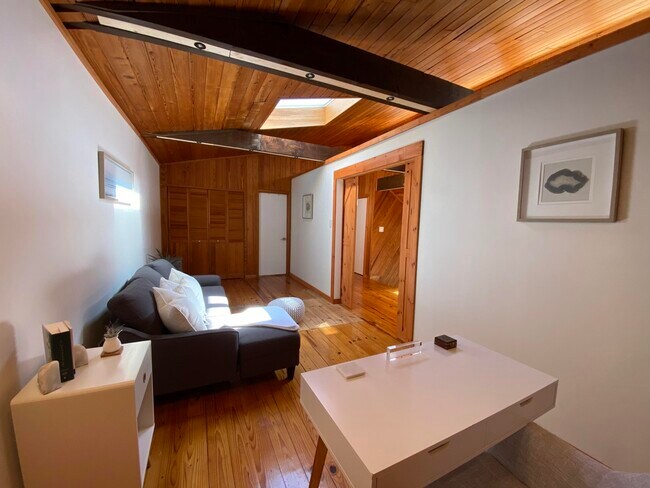Building Photo - 141 Hunters Trce