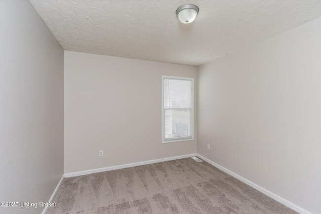 Building Photo - 9805 River Trail Dr