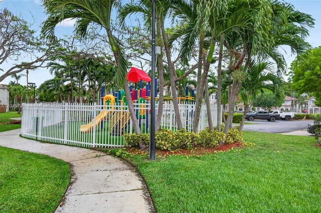 Building Photo - 11248 NW 56th St