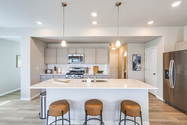 Building Photo - 8466 Blue Feather Lp