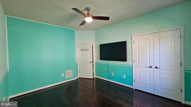 Building Photo - 11257 Yellowstone Ct