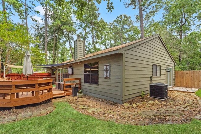Building Photo - 27 Barnstable Pl