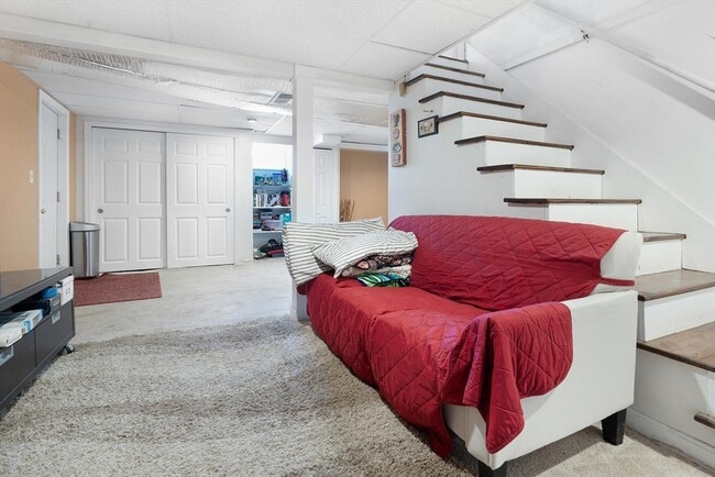 Building Photo - 440 S Main St