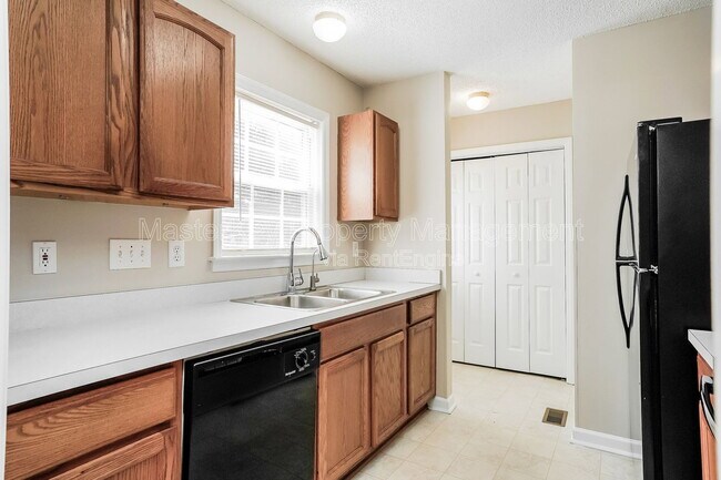 Building Photo - 317 Cross Hill Ln