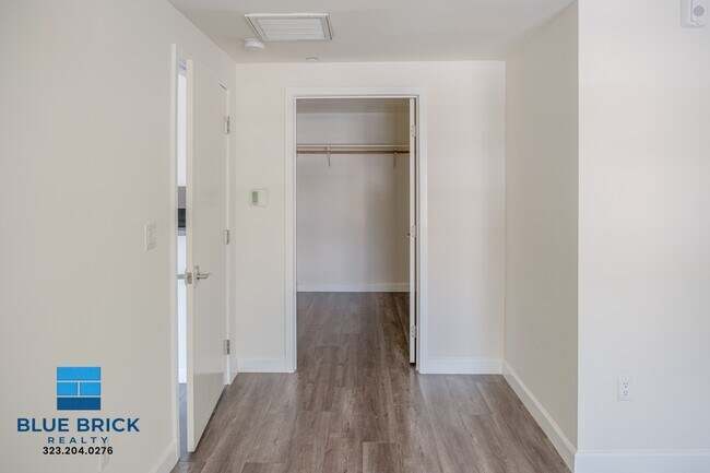 Building Photo - 4305 Laurel Canyon Blvd