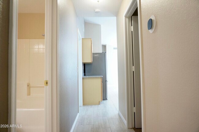 Building Photo - 3033 E Hononegh Dr