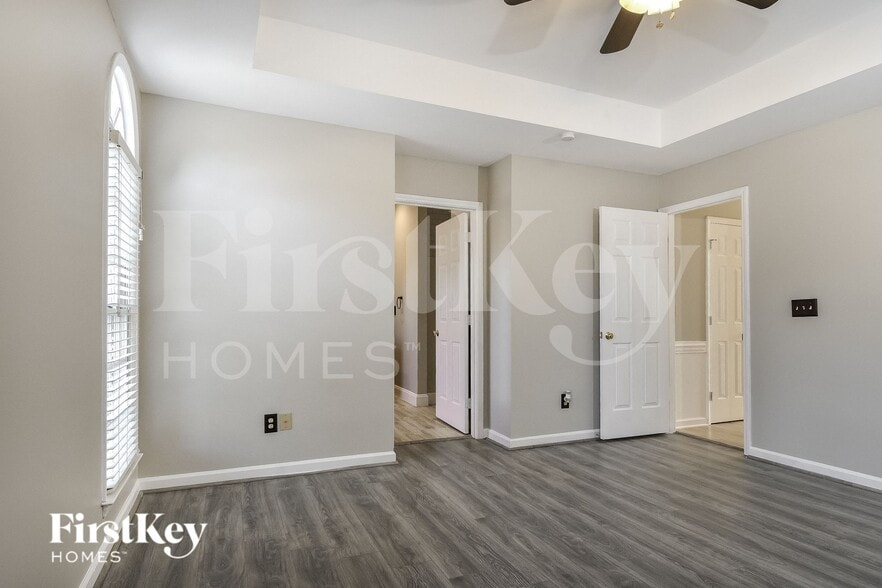 Building Photo - 6980 Avenbury Cir