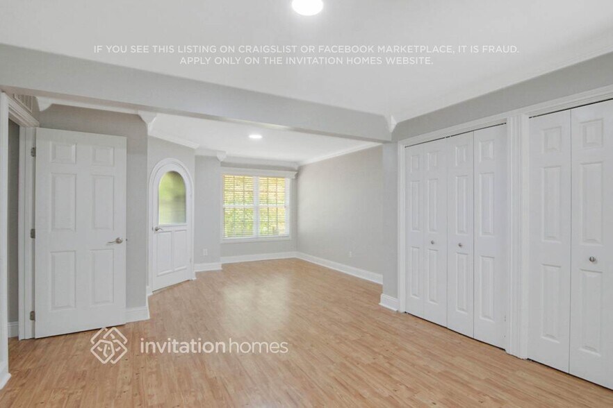 Building Photo - 7413 Laketree Dr