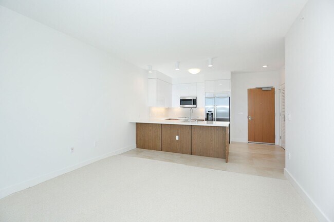 Building Photo - Azure 3505 - Urban living in Azure Ala Moana!