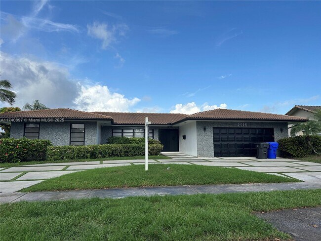 Building Photo - 3630 N 55th Ave