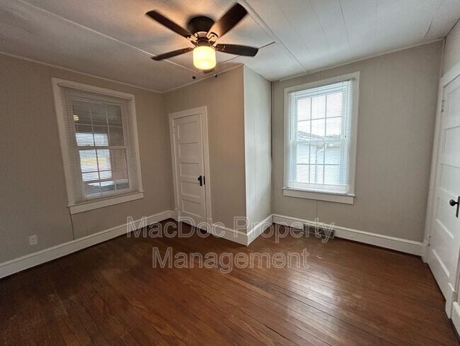 Building Photo - 15471 U.S. Rte 1