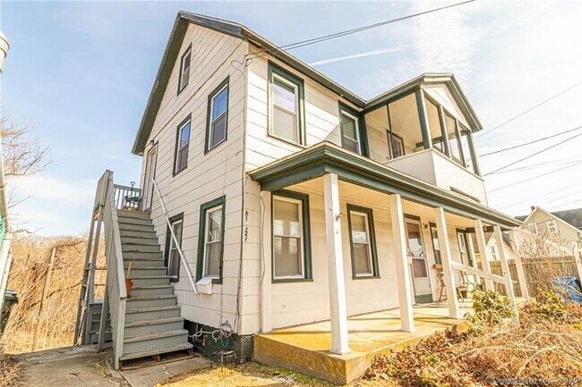 Primary Photo - 625 N Main St
