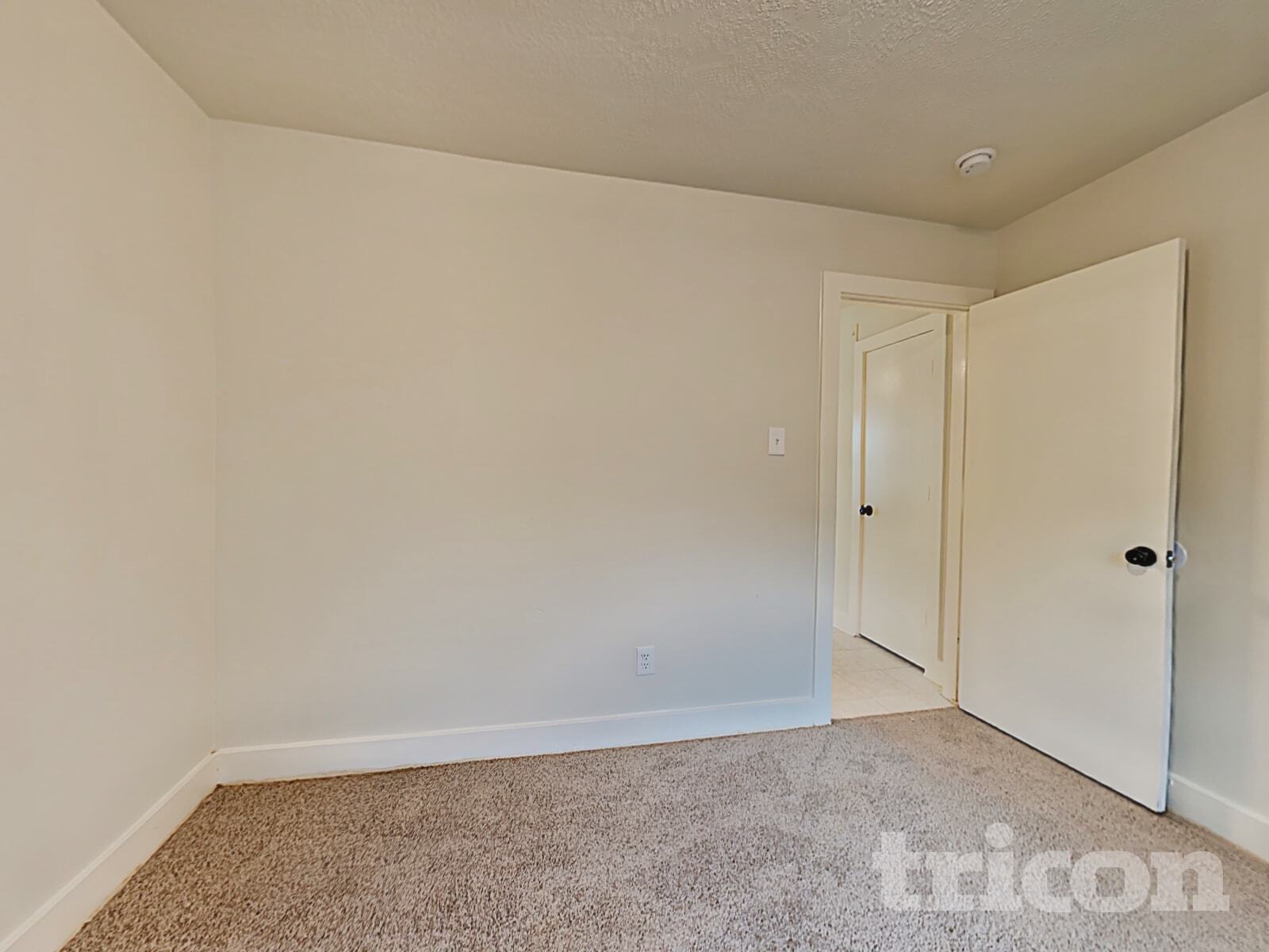 Building Photo - 15810 W Park Ct