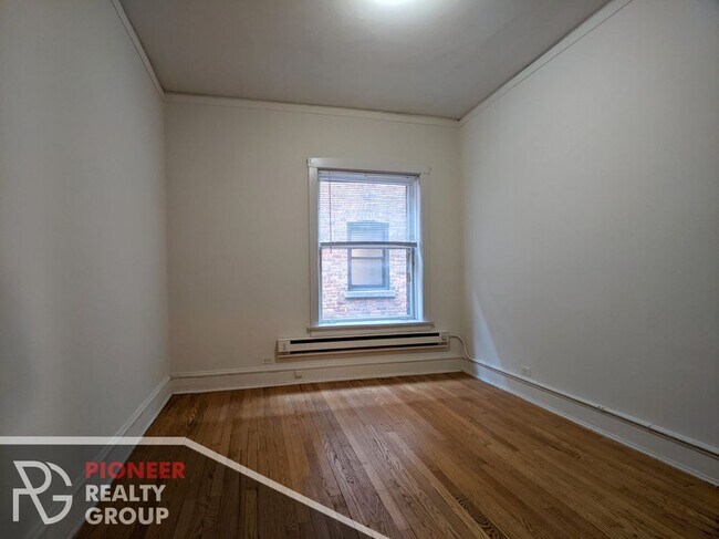 Building Photo - 1025 Dempster St