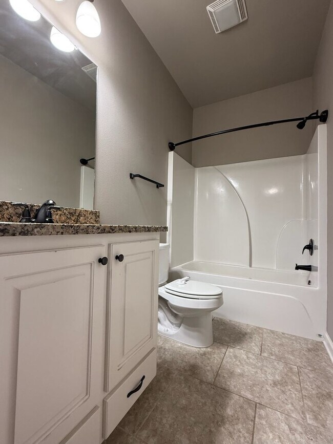 Building Photo - 14438 Tanya Dr