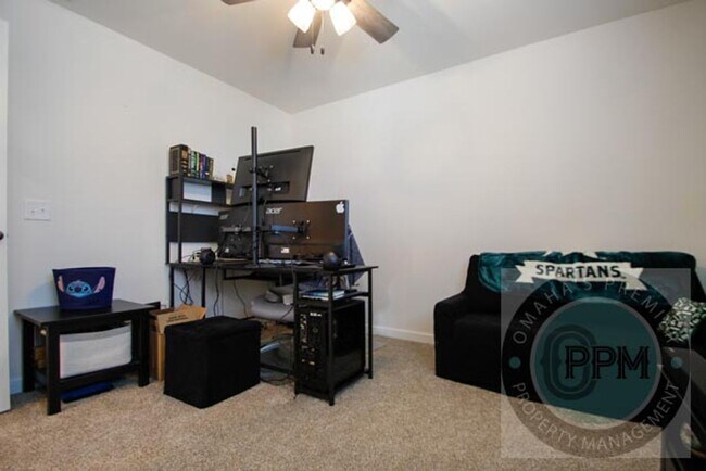 Building Photo - Modern New Build 4Bd/4Ba Papillion (photos staged for effect)