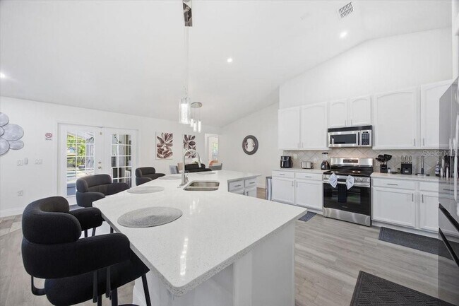 Building Photo - 437 Grand Reserve Dr