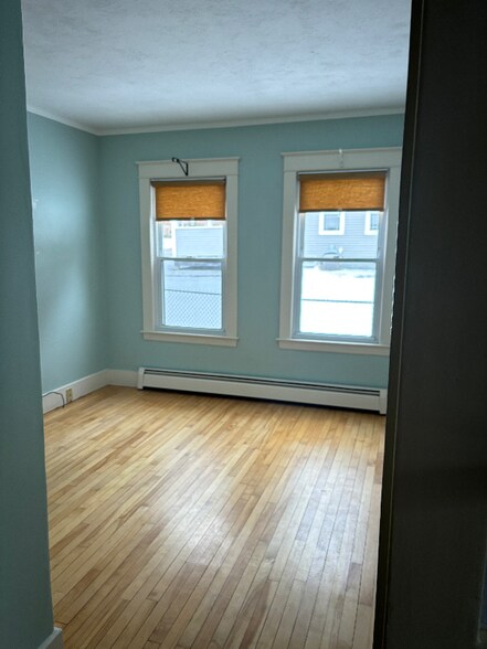 Building Photo - 34 Pleasantdale Ave