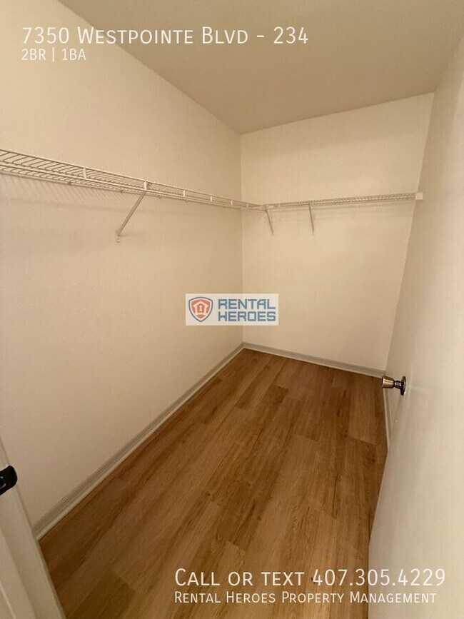 Building Photo - 7350 Westpointe Blvd