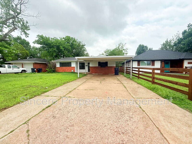 Building Photo - 310 NW 85th St