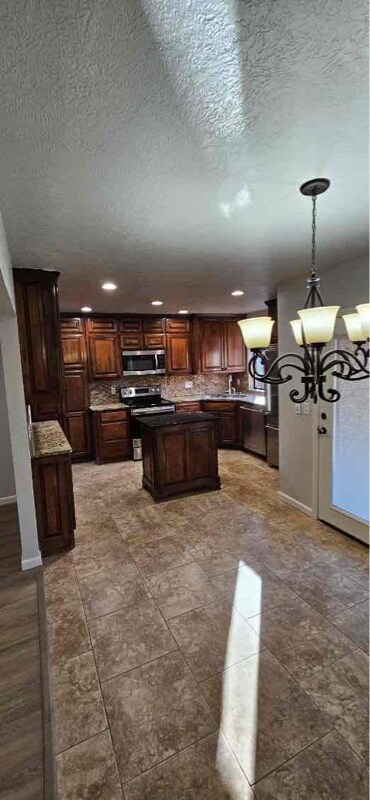 Building Photo - 2308 Shady Tree Ln