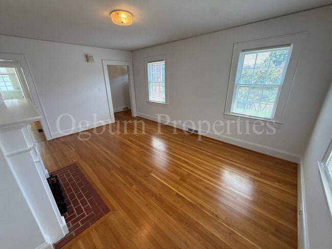 Building Photo - 2179 Gaston St