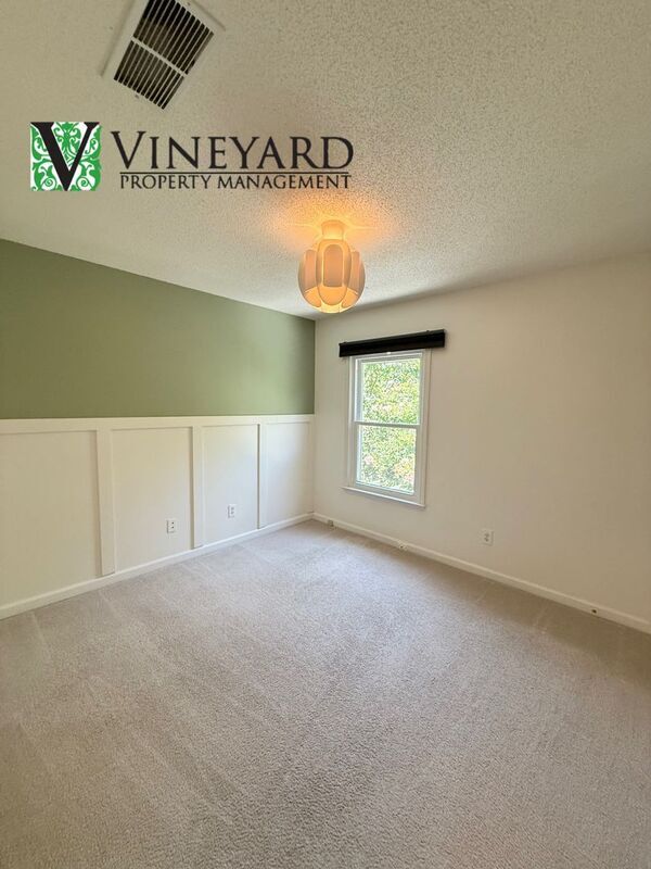 Building Photo - 303 Don Pierre Way