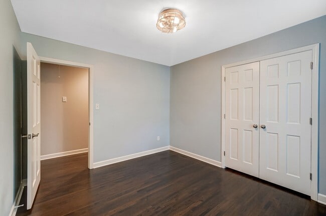 Building Photo - Fully Remodeled Ranch Style Home In South Park! (Landscaping Included)