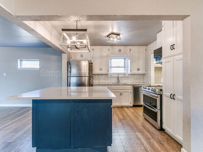 Building Photo - 3108 NW 43rd St