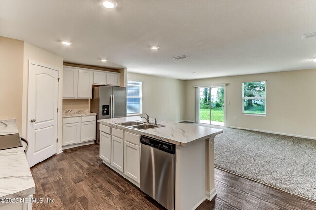 Building Photo - 3114 Lawton Pl