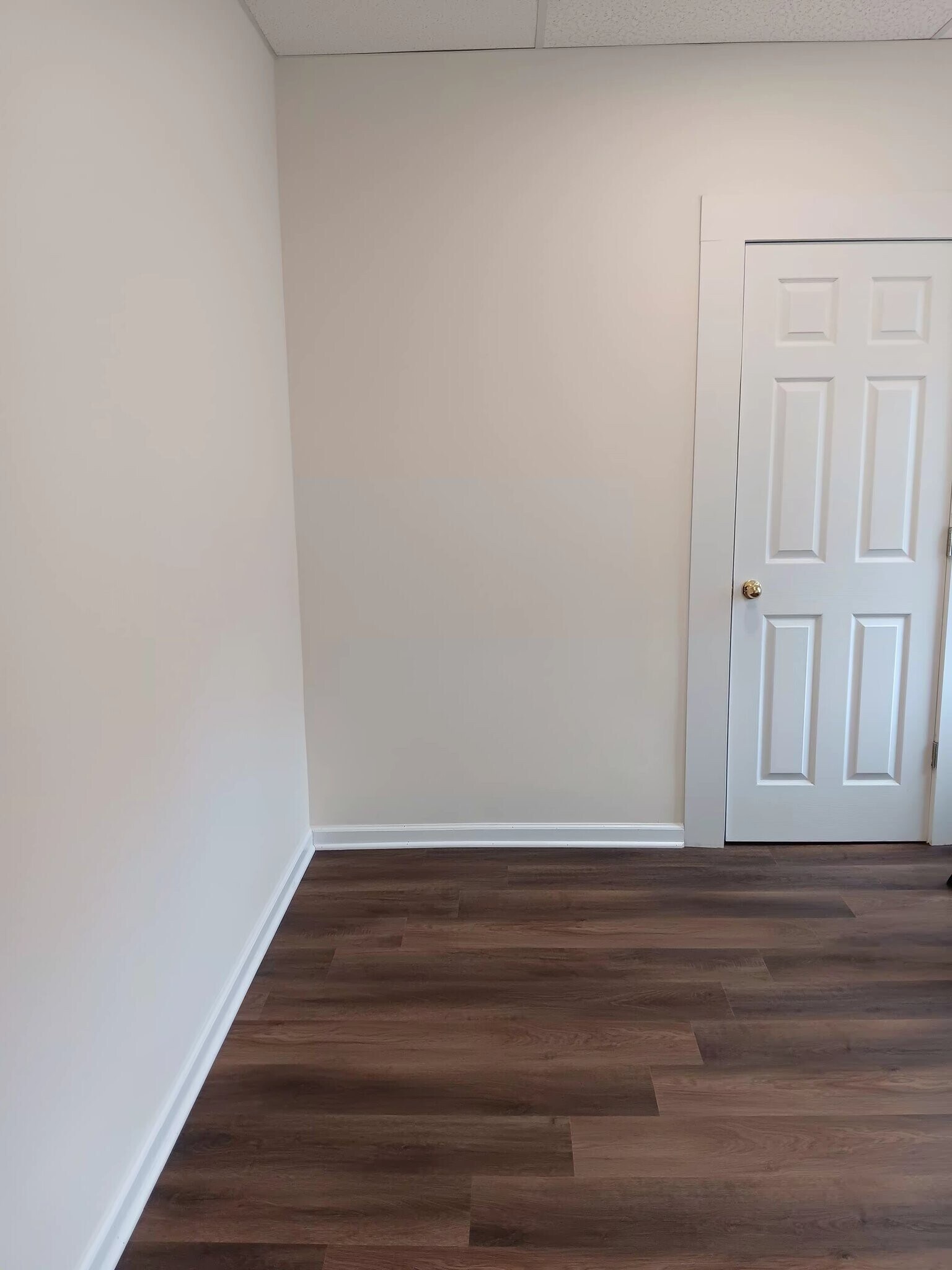 Building Photo - 9 Main St