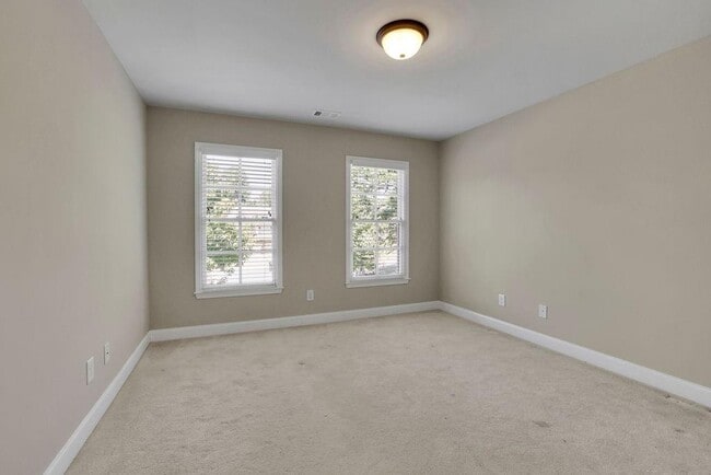 Building Photo - 1225 Mcminn Way