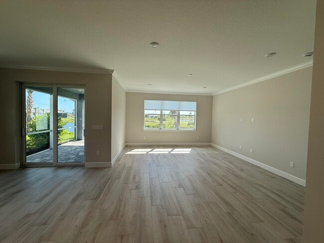 Building Photo - 8360 Beagle Ter