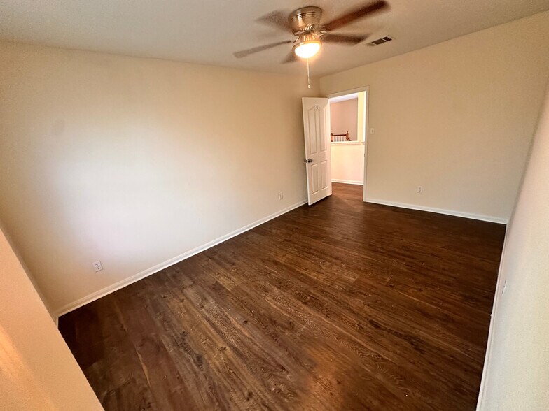 Building Photo - Room in Single Family Home on Fort Grant Dr