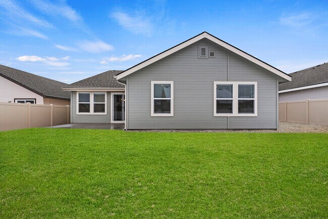 Building Photo - 7807 S Dewberry Way