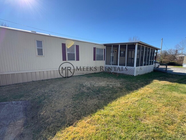 Building Photo - 44 Julie Kate St