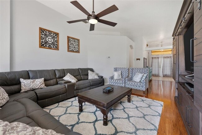 Building Photo - 3180 Stonehurst Cir