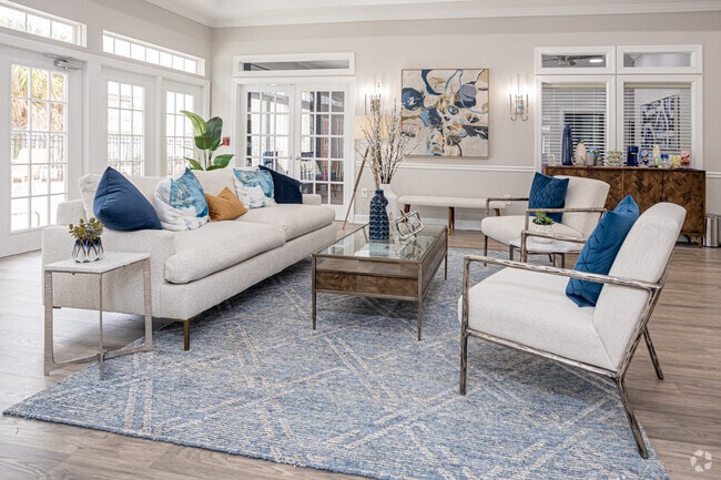 Interior Photo - 61Ninety West