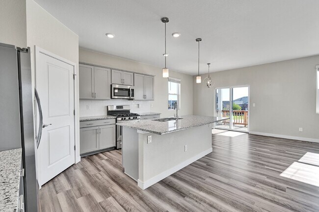 Building Photo - $3,340.95 - 5 Bed, 3 Bath Home in Thornton with Cozy Fireplace and Fenced-in Yard