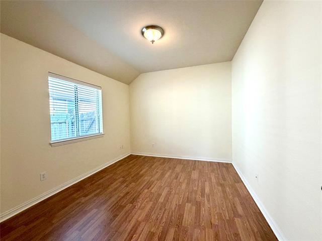 Building Photo - 9404 Caliente Dr