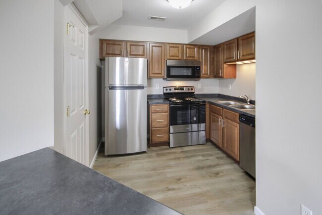 Building Photo - 143 Stonewall Creek Dr