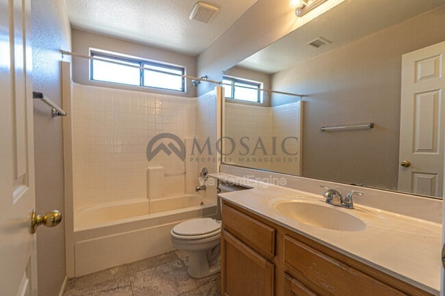 Building Photo - 9304 E Monte Ave