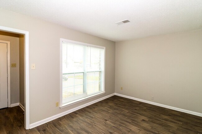 Building Photo - 7135 Hillshire Dr